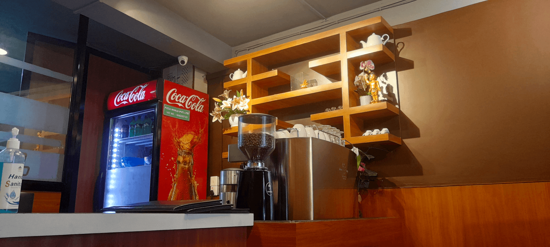 Pizza World image 1