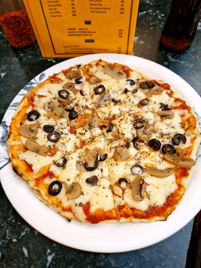 Sal's Pizza image 2