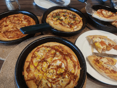Pizza Hut image 2