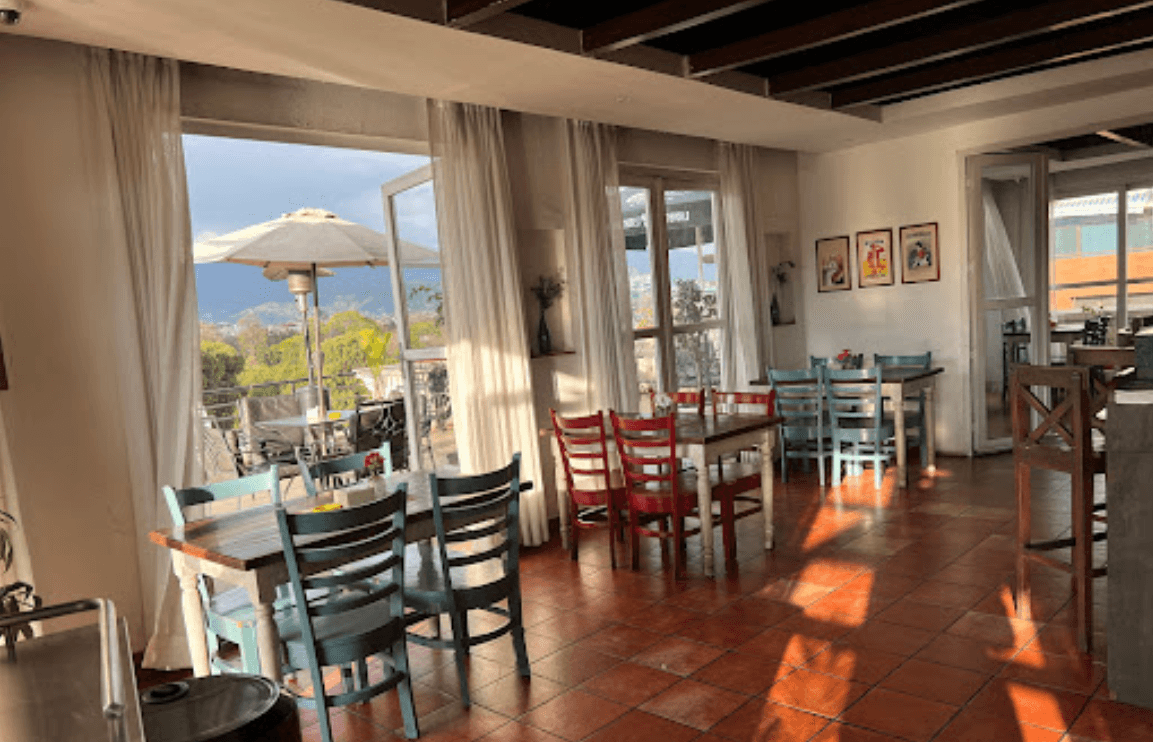 Le Trio Restaurant & Bar image 1