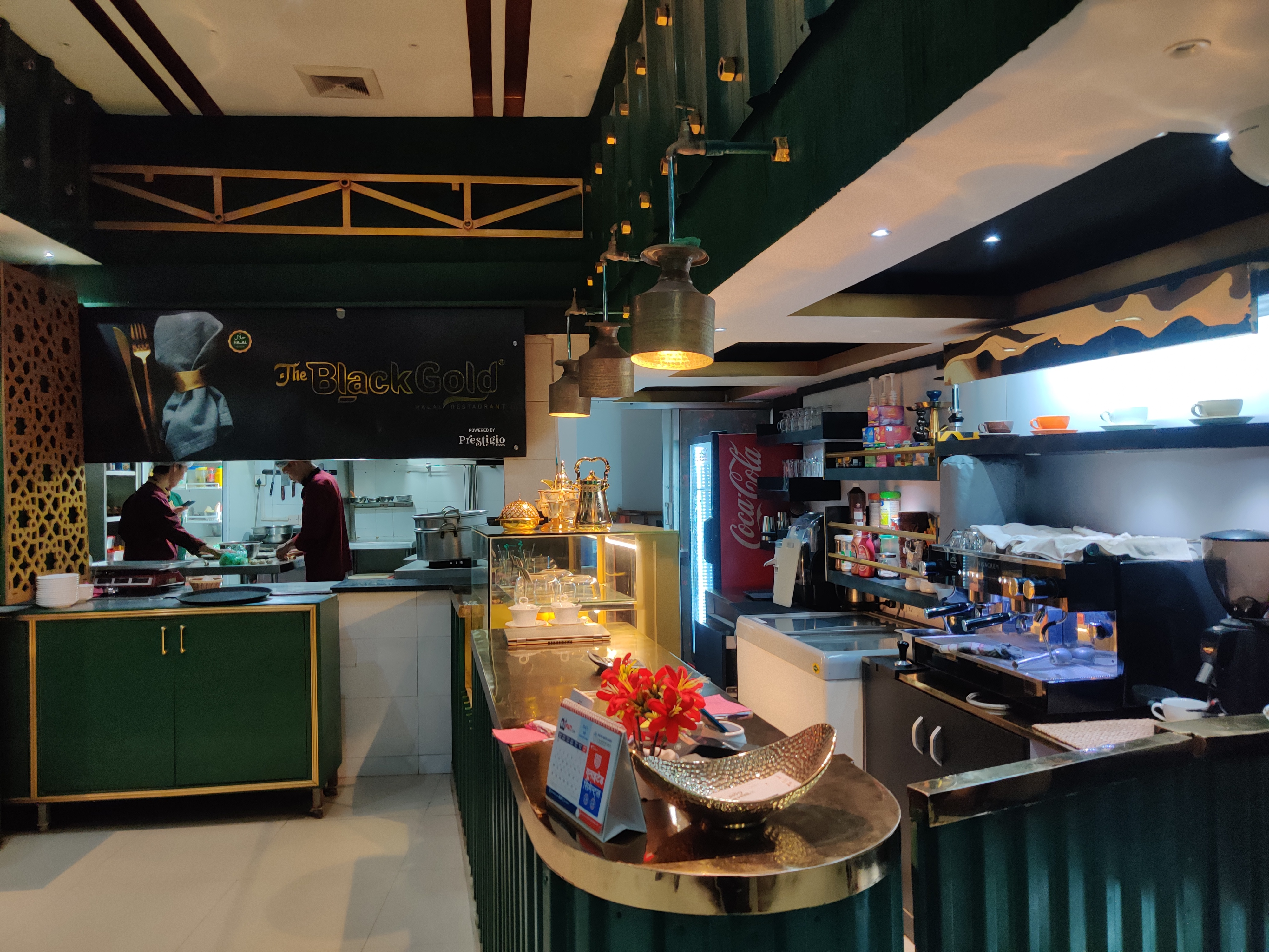 The Black Gold Restaurant : Halal Authentic image 1