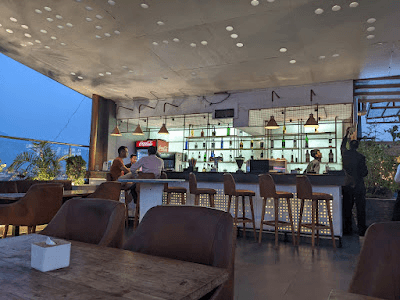 The Ai-la Lounge image 2