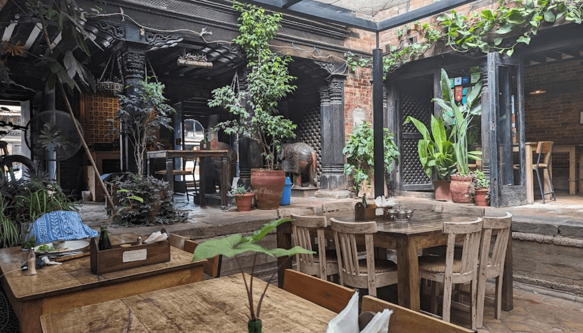 Mayur Restaurant image 2