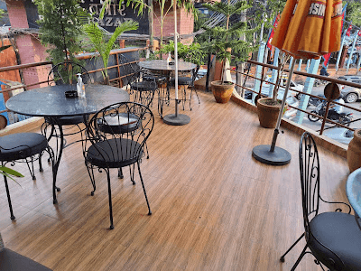 Revolution Cafe image 3